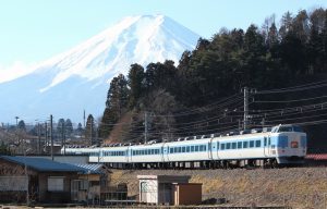 ホリデー快速富士山